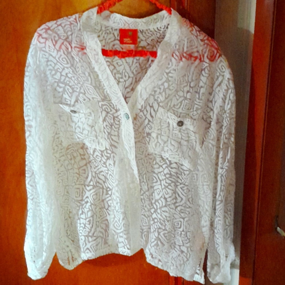 Lace over shirt